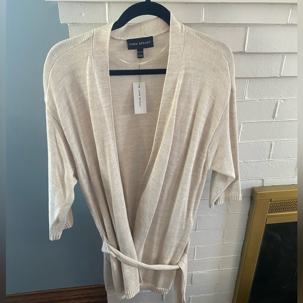 NWT Sz 18/20 Lane Bryant Open Belted Sweater